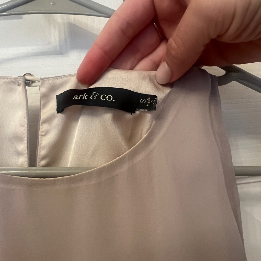 ARK & CO MINI OMBRÉ DRESS - GREAT CONDITION